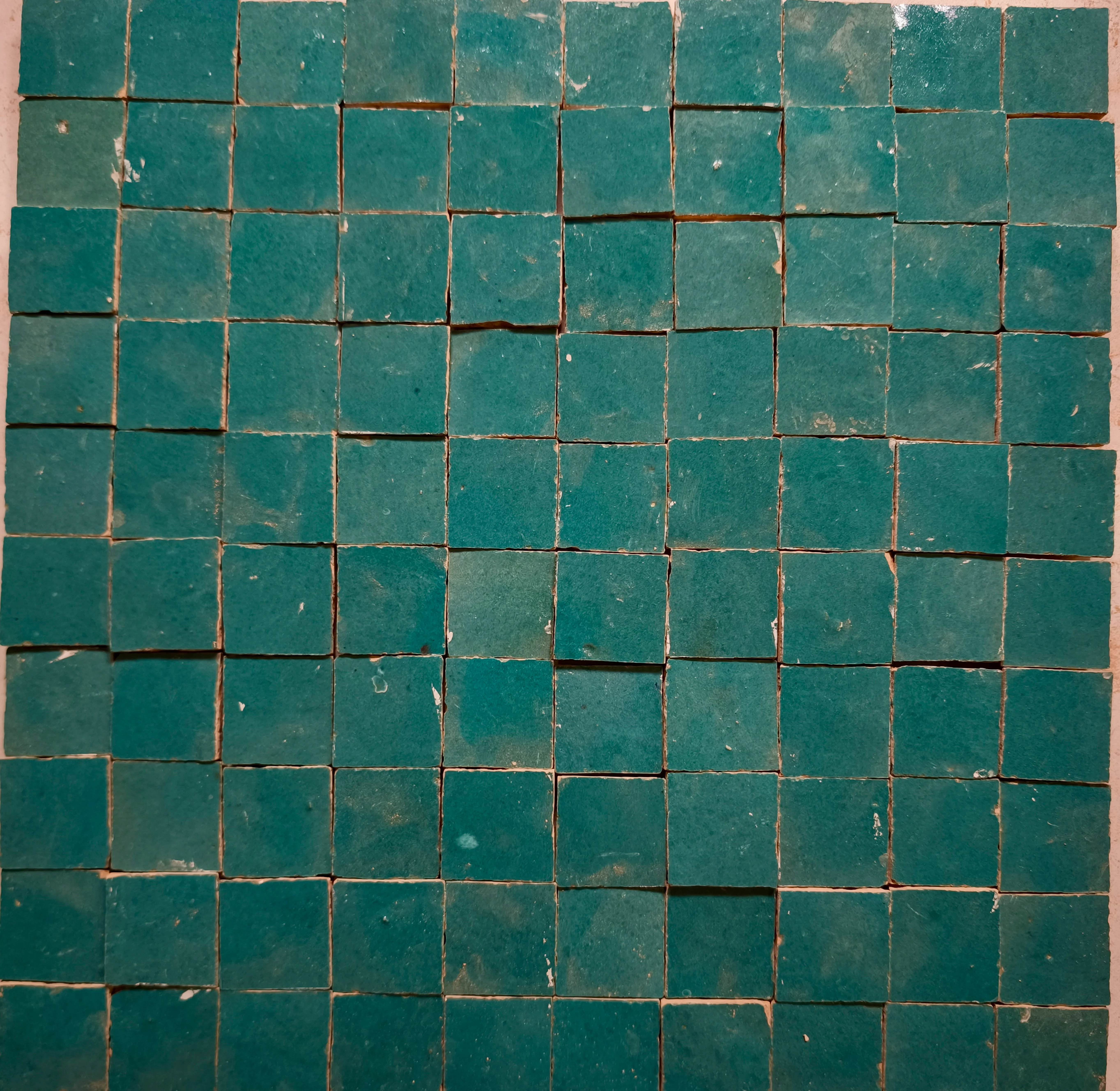 Turquoise Profond